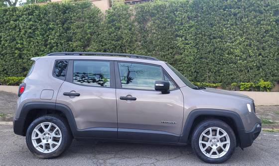 JEEP RENEGADE 1.8 16V FLEX SPORT 4P AUTOMÁTICO JEEP RENEGADE 1.8 16V FLEX SPORT 4P AUTOMÁTICO